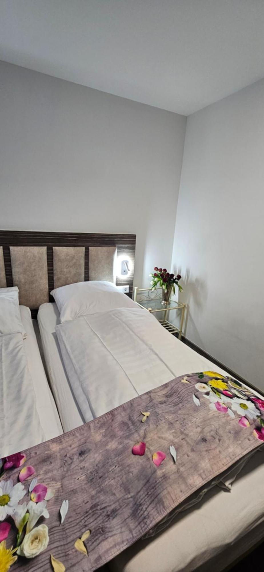 Apartment Hotel Citylight Koln Bagian luar foto